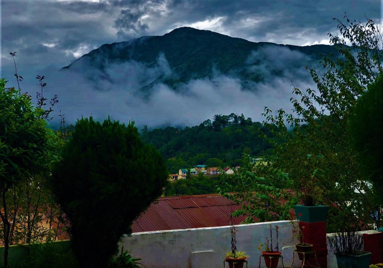 Bed and Breakfast Solan Retreat Екстер'єр фото